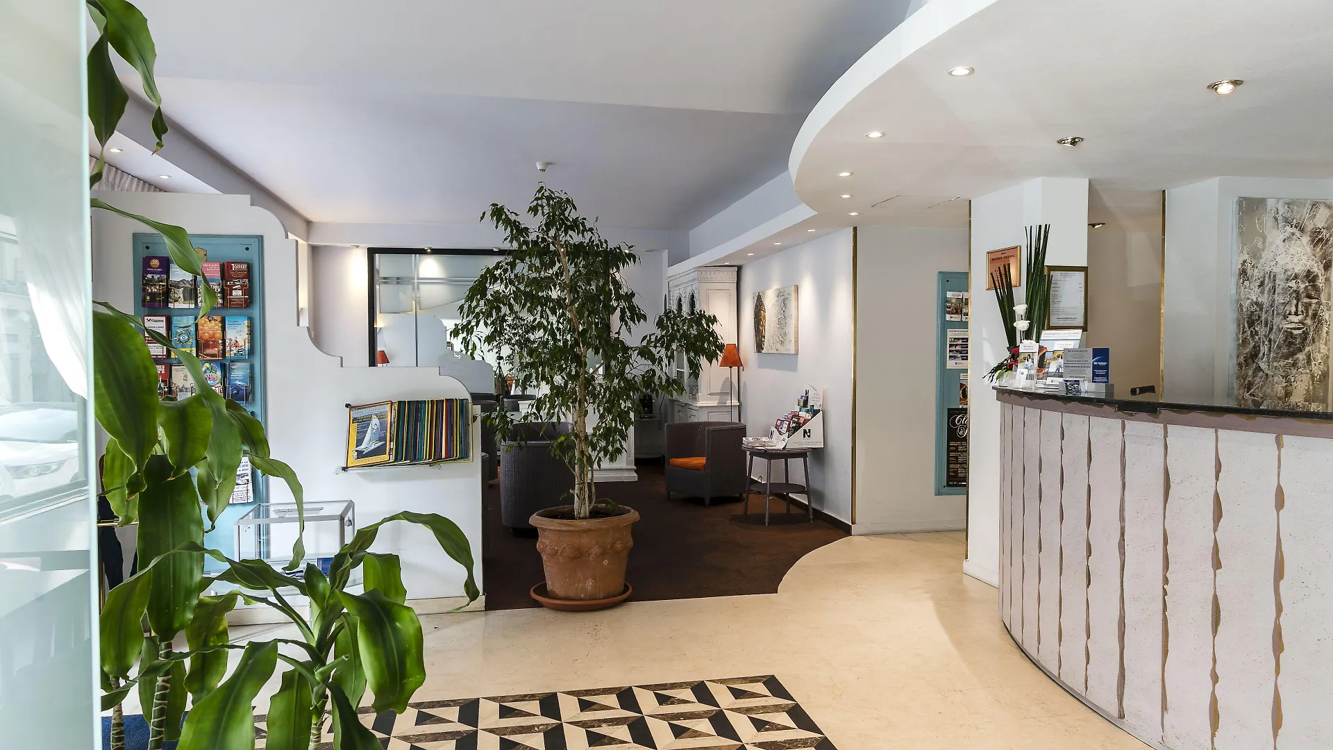 8 Hôtels Centraux à Cannes Proches du Fort Royal